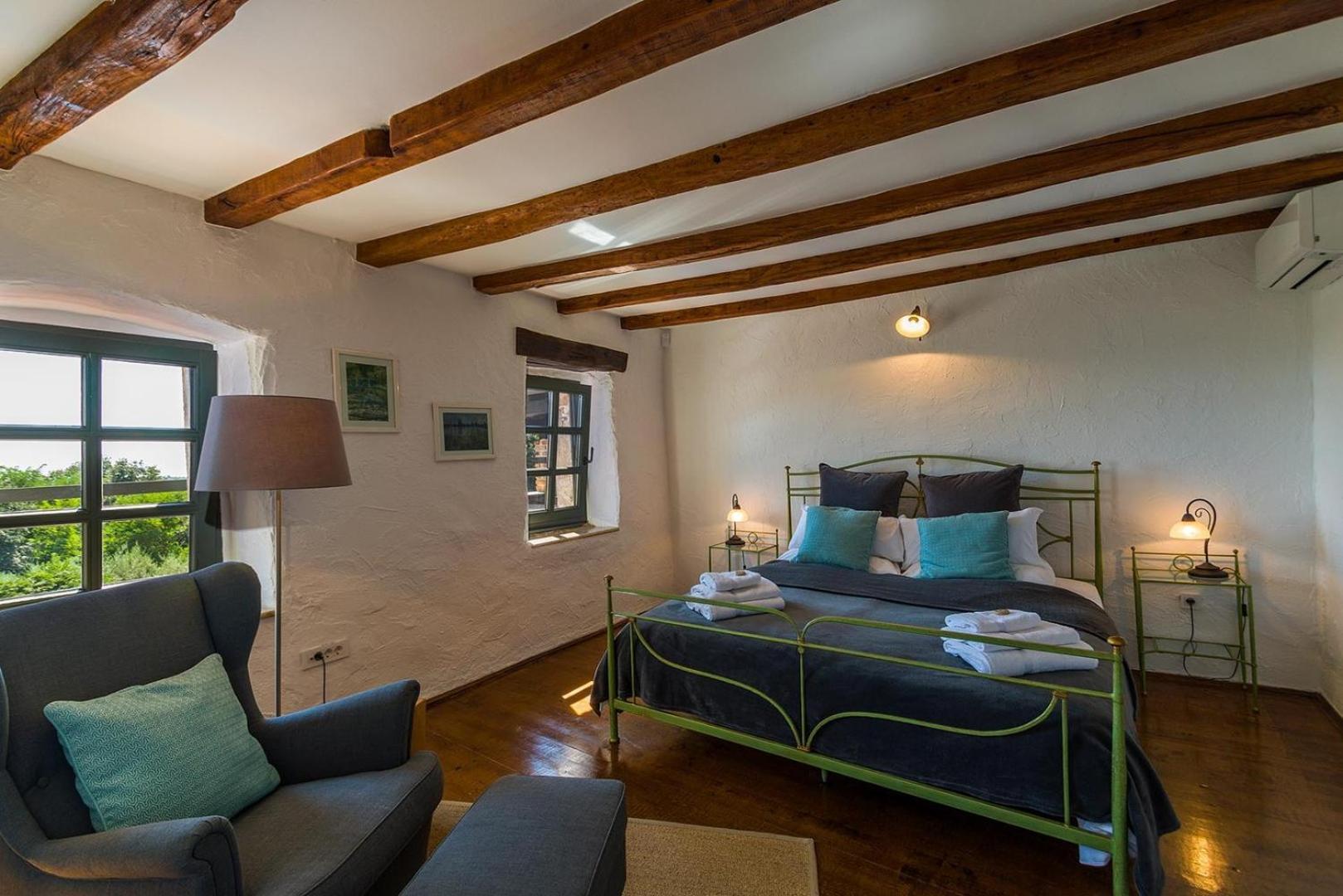 Villa Musalez ภายนอก รูปภาพ