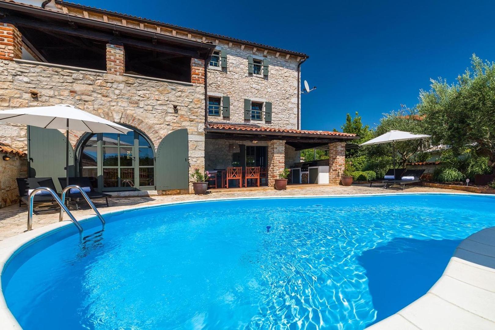 Villa Musalez ภายนอก รูปภาพ